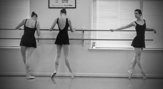 How do you spot a ballet dancer?
